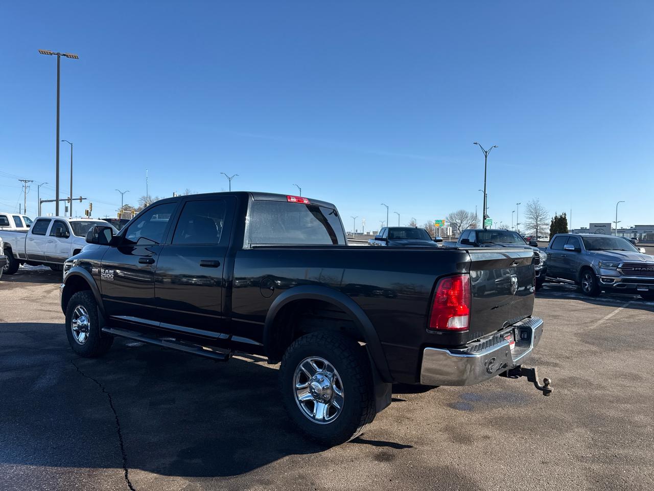 RAM 2500 Tradesman Crew Cab SWB 4WD 2017