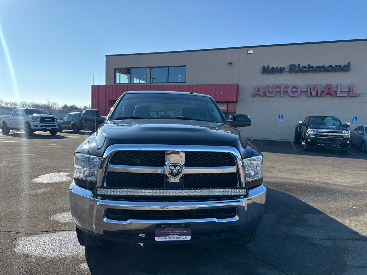 RAM 2500 Tradesman Crew Cab SWB 4WD 2017
