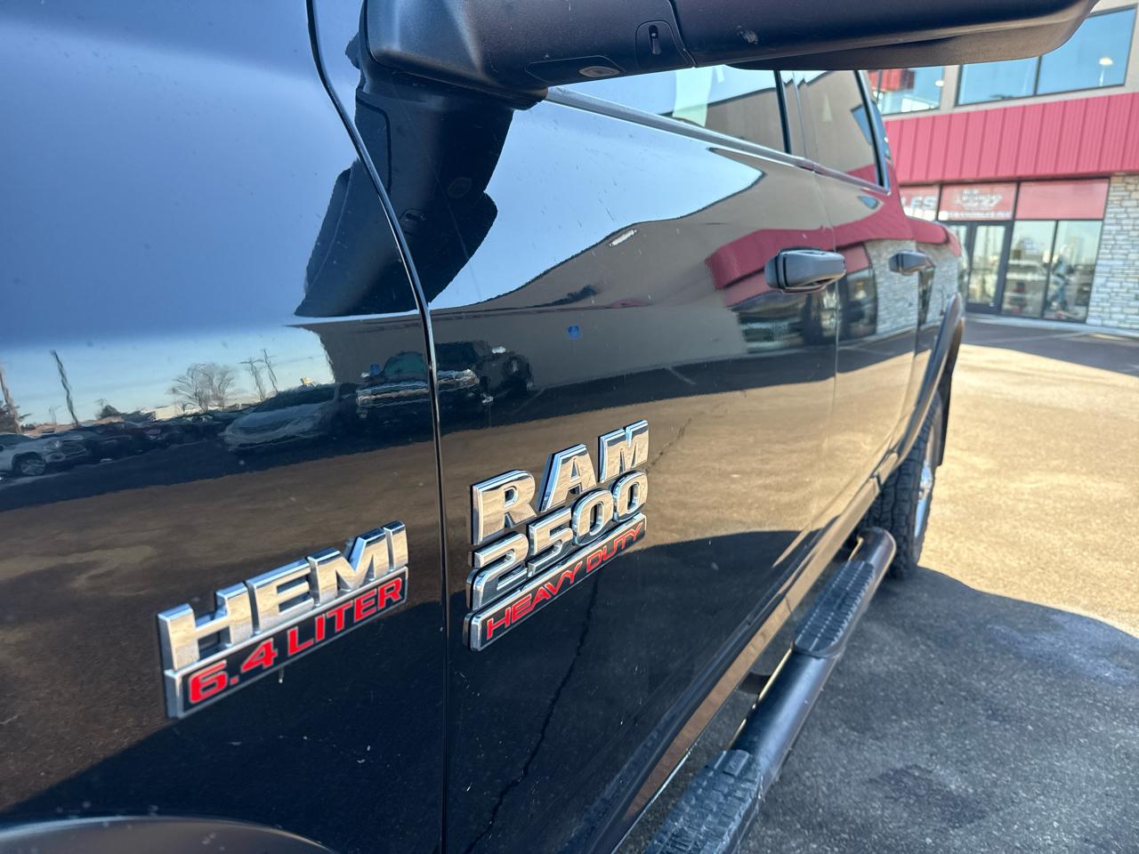 RAM 2500 Tradesman Crew Cab SWB 4WD 2017