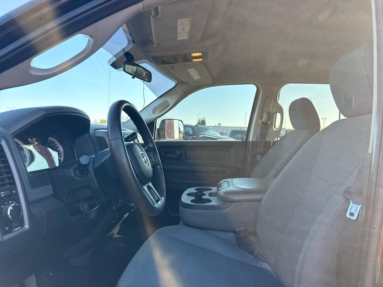 RAM 2500 Tradesman Crew Cab SWB 4WD 2017