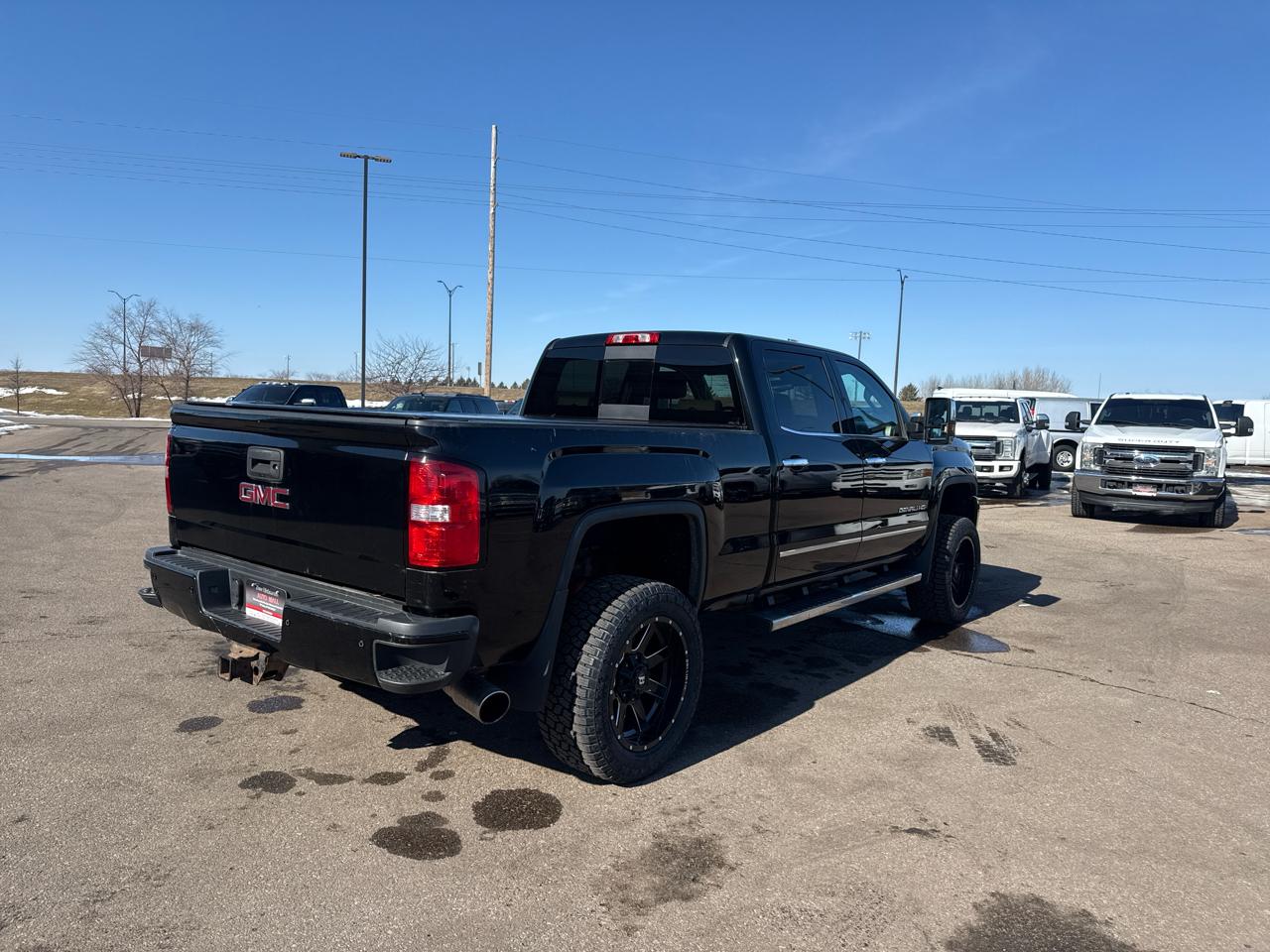 GMC Sierra 2500HD Denali Crew Cab 4WD 2016