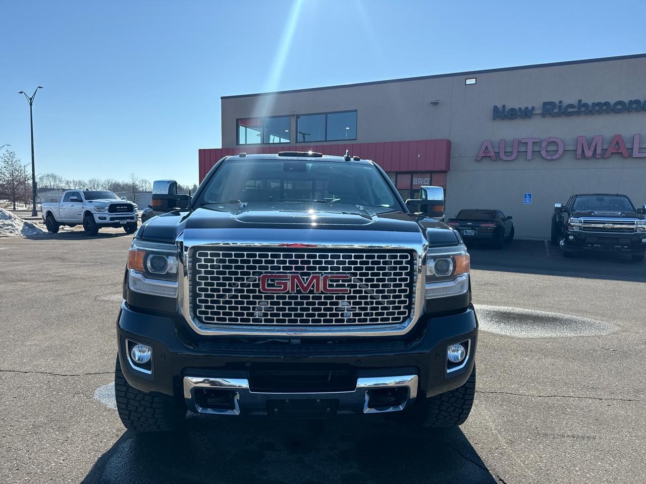 GMC Sierra 2500HD Denali Crew Cab 4WD 2016