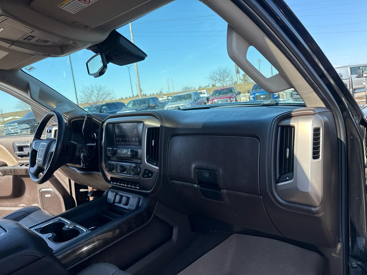 GMC Sierra 2500HD Denali Crew Cab 4WD 2016