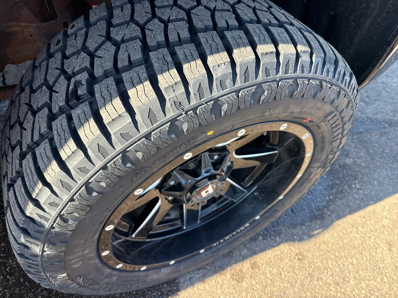 GMC Sierra 2500HD Denali Crew Cab 4WD 2016