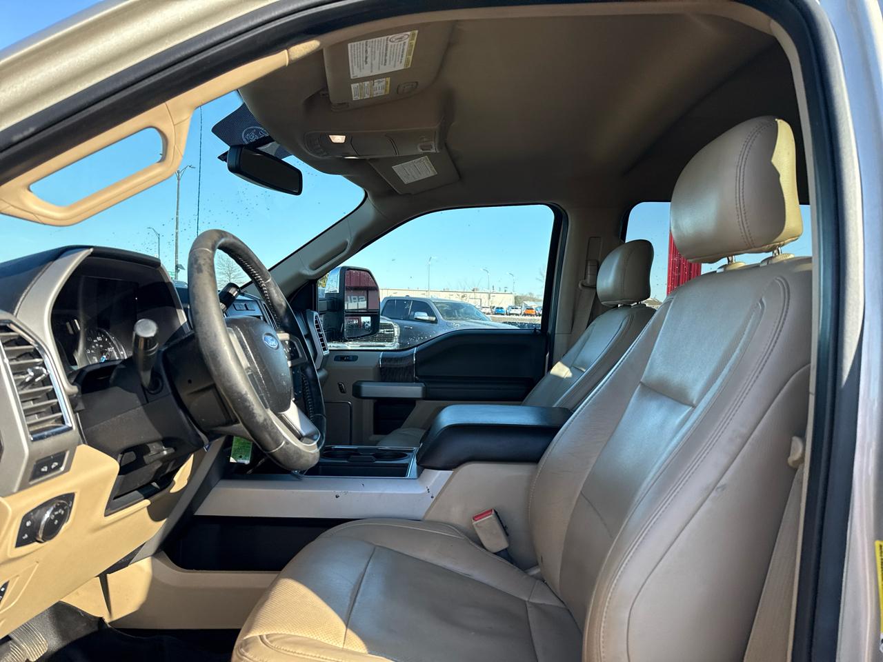 Ford F-250 SD Lariat Crew Cab SWB 4WD 2017