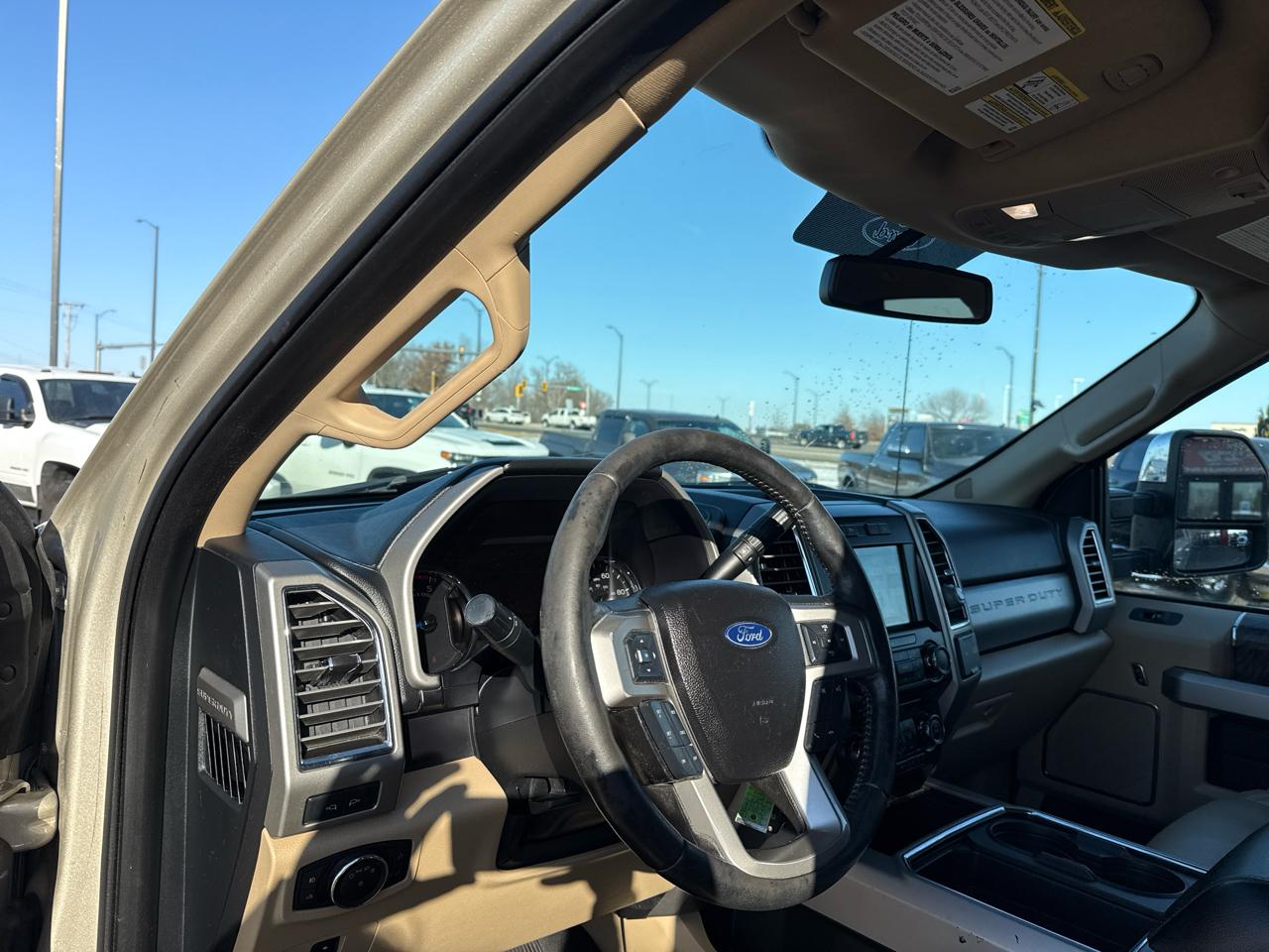 Ford F-250 SD Lariat Crew Cab SWB 4WD 2017