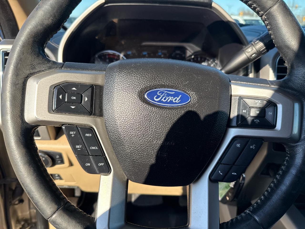 Ford F-250 SD Lariat Crew Cab SWB 4WD 2017