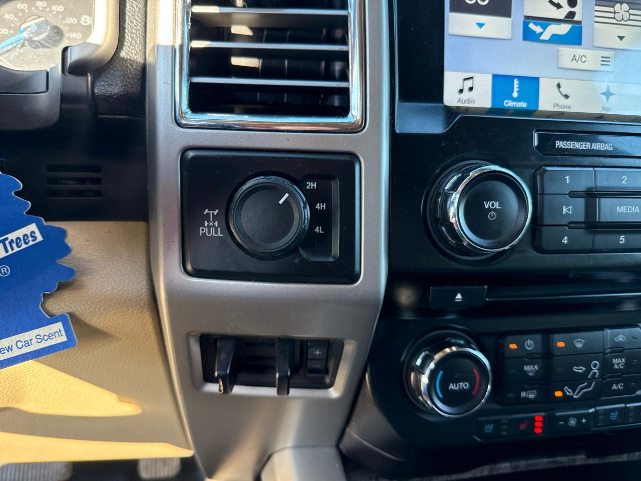 Ford F-250 SD Lariat Crew Cab SWB 4WD 2017