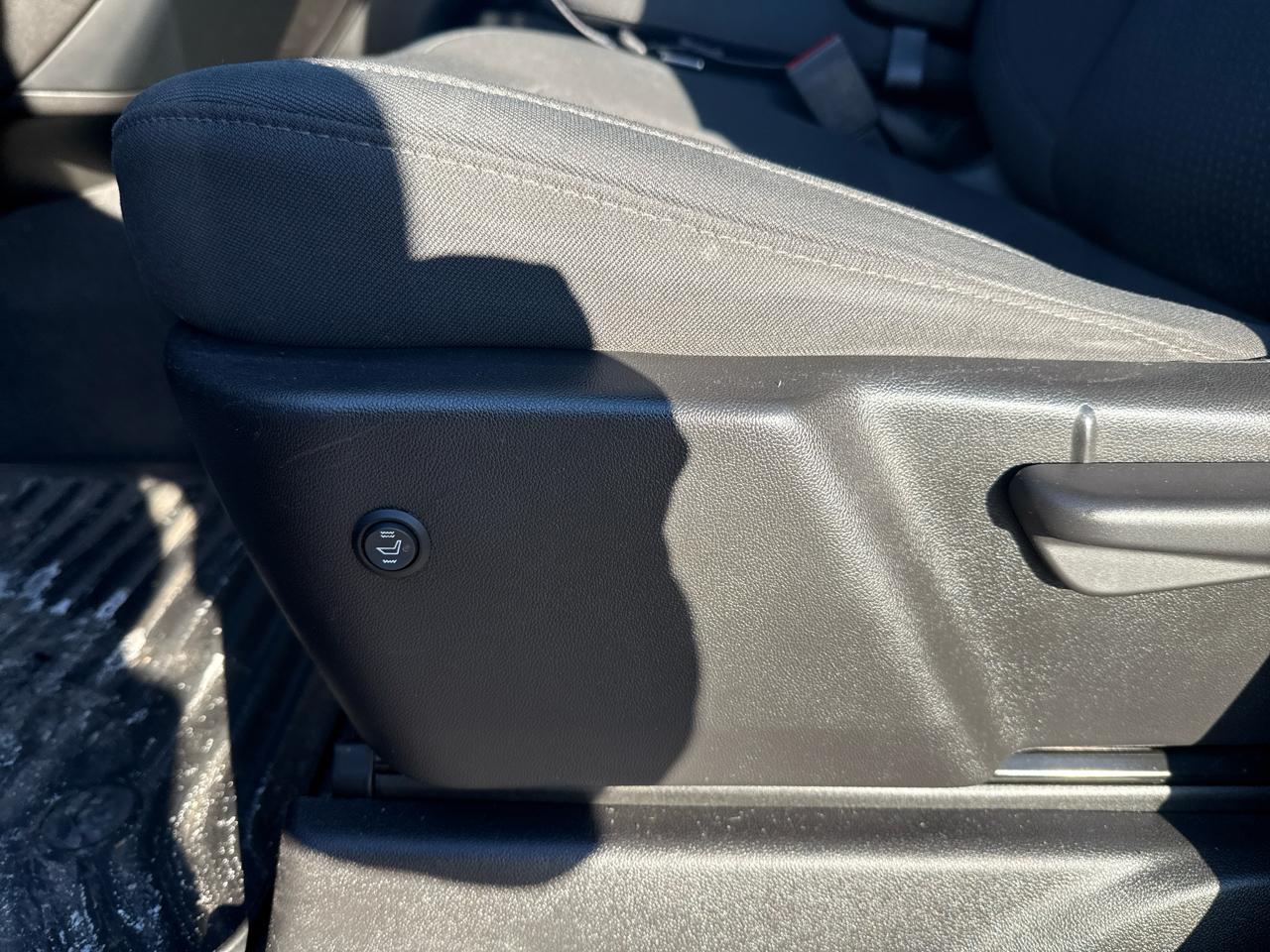 Chevrolet Silverado 1500 Limited Custom Trail Boss Crew Cab Short Box 4WD 2022