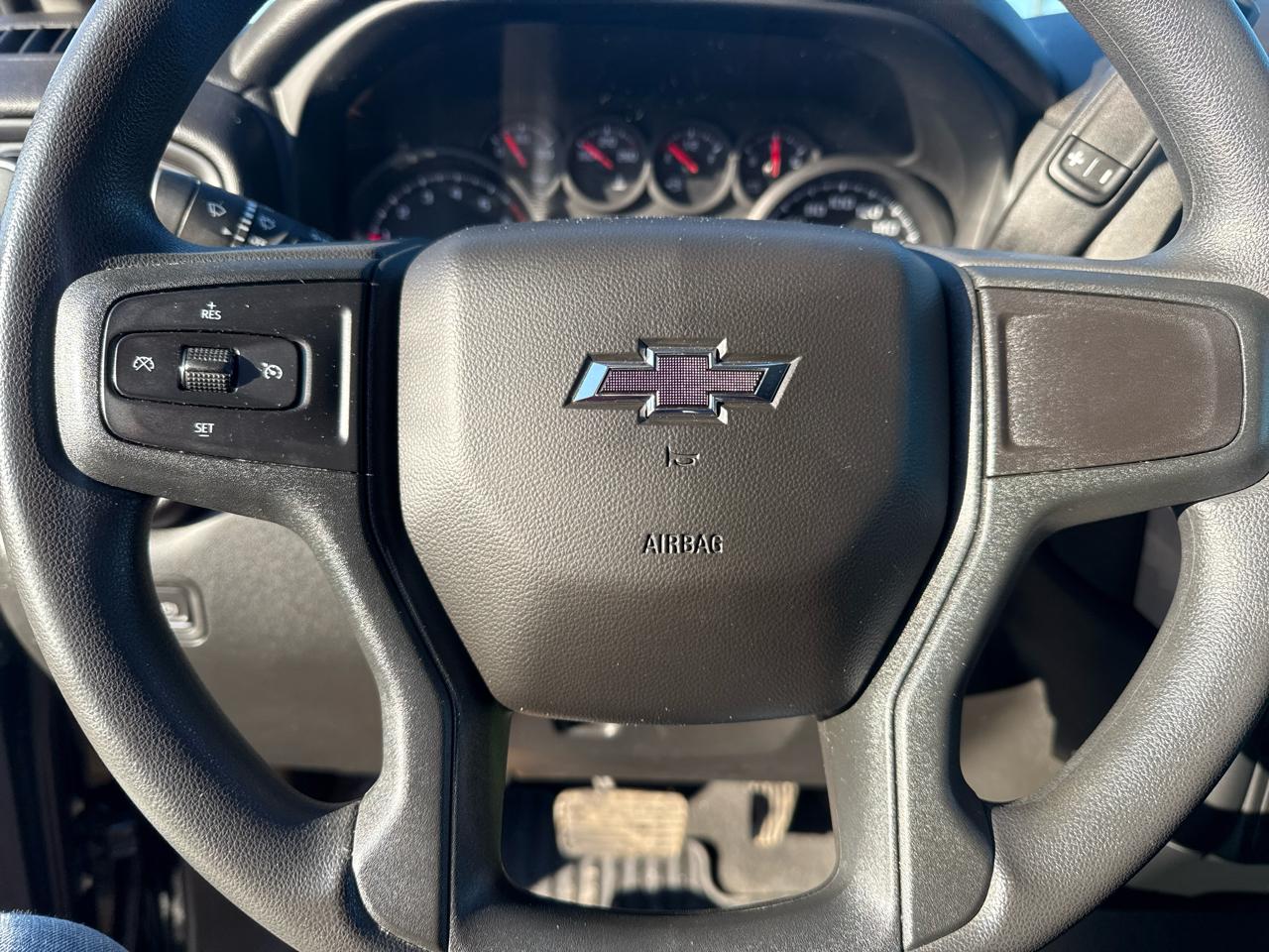 Chevrolet Silverado 1500 Limited Custom Trail Boss Crew Cab Short Box 4WD 2022