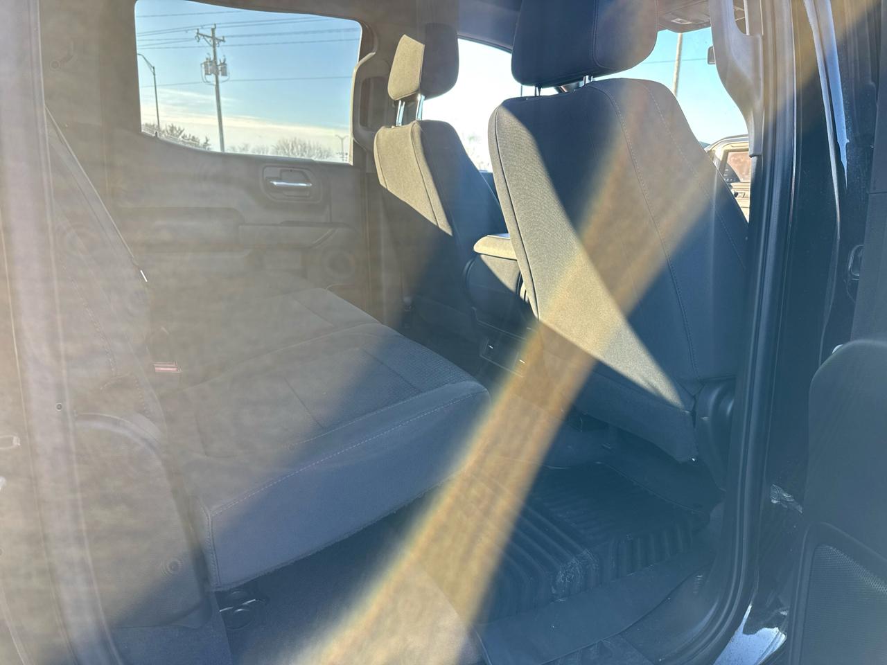 Chevrolet Silverado 1500 Limited Custom Trail Boss Crew Cab Short Box 4WD 2022