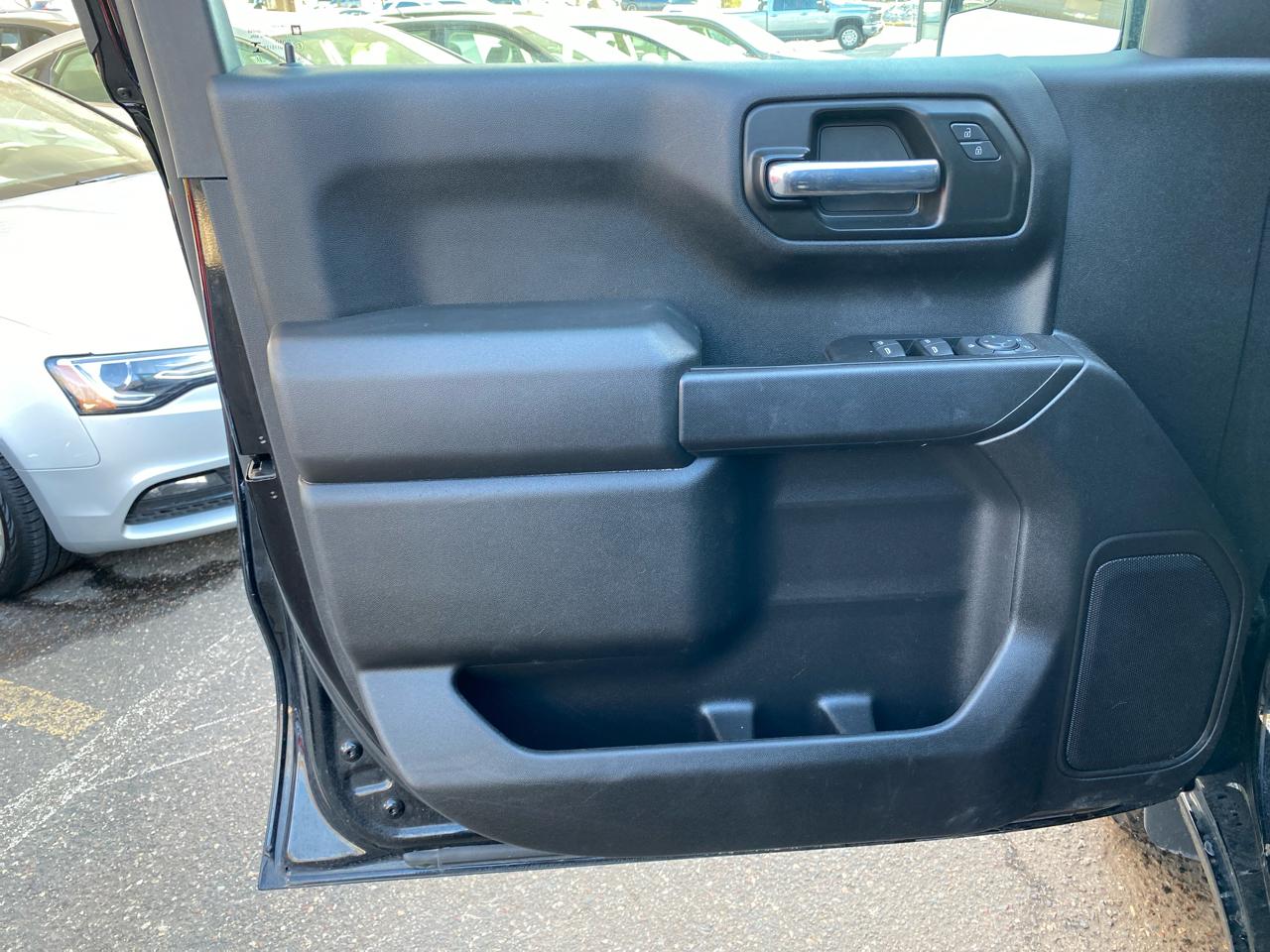 Chevrolet Silverado 1500 Limited Custom Trail Boss Crew Cab Short Box 4WD 2022