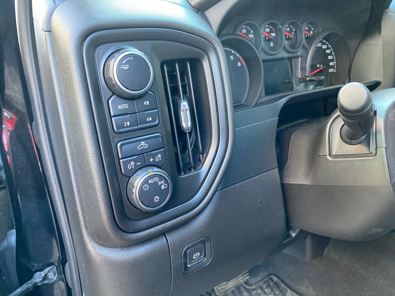 Chevrolet Silverado 1500 Limited Custom Trail Boss Crew Cab Short Box 4WD 2022