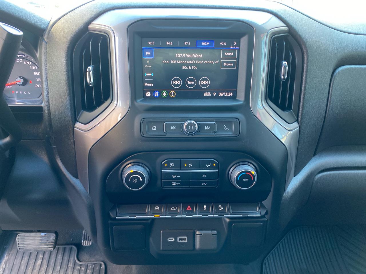 Chevrolet Silverado 1500 Limited Custom Trail Boss Crew Cab Short Box 4WD 2022