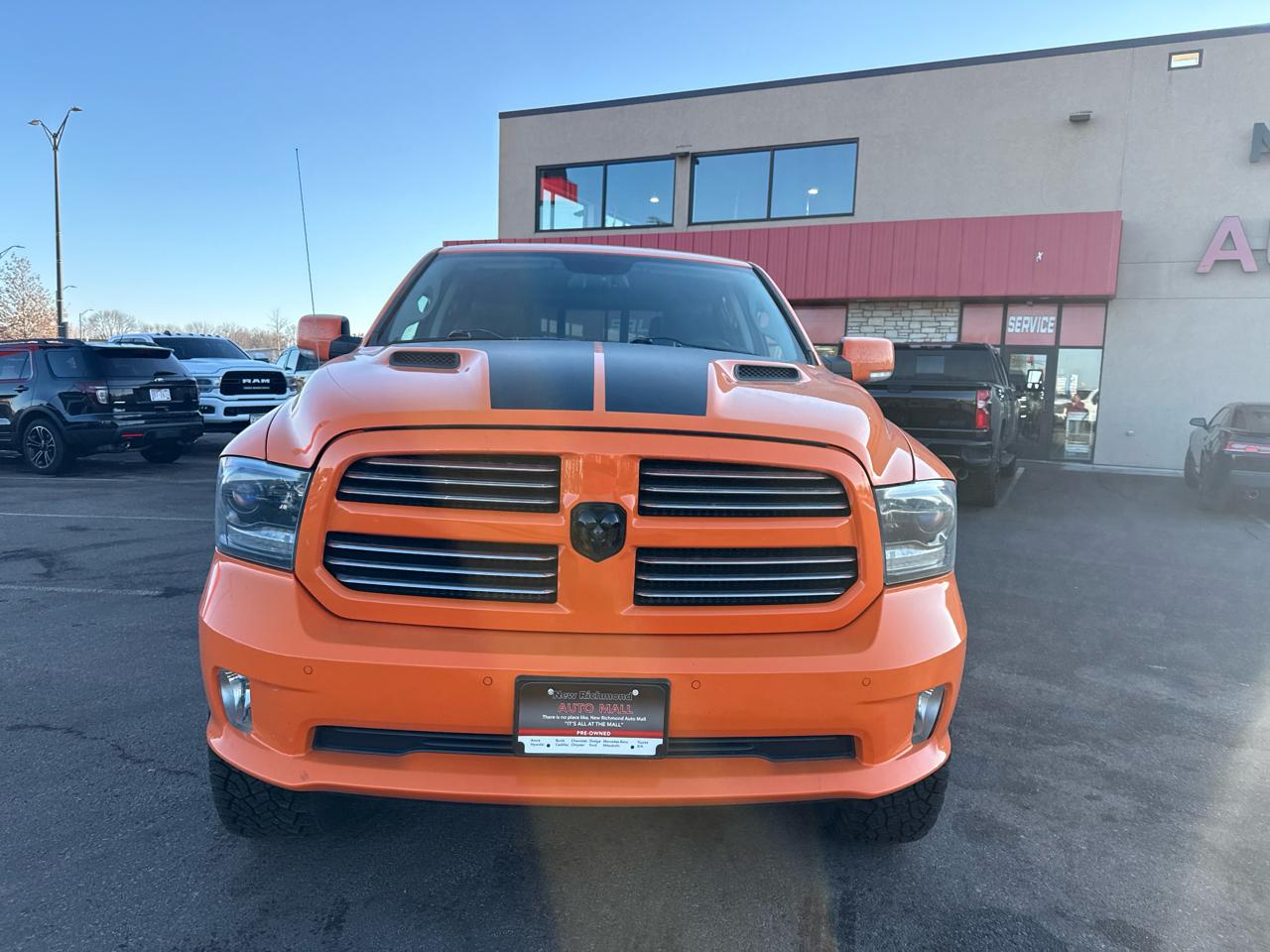 RAM 1500 Sport Crew Cab SWB 4WD 2015