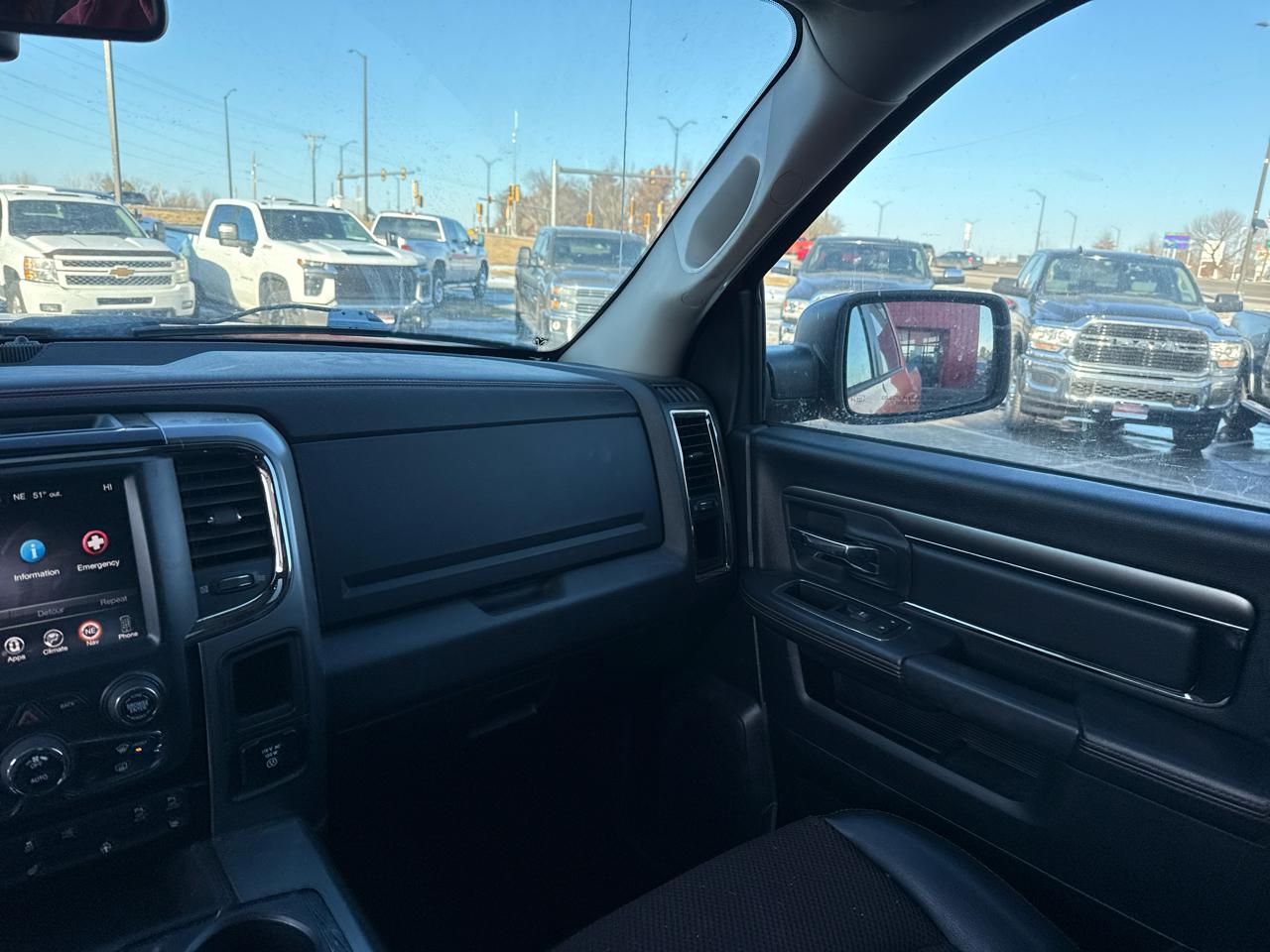 RAM 1500 Sport Crew Cab SWB 4WD 2015