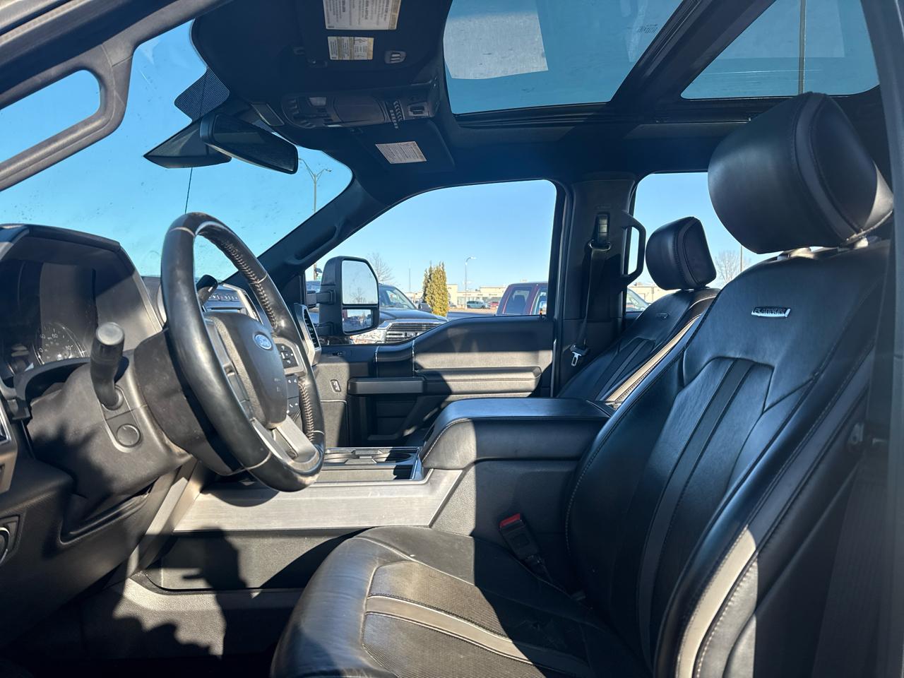 Ford F-350 SD Platinum Crew Cab 4WD 2019