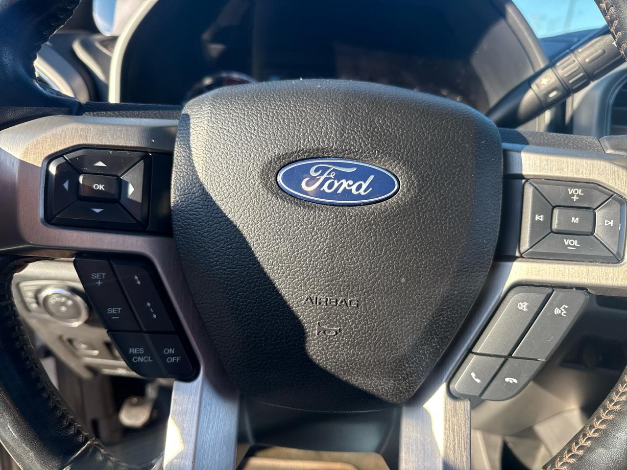 Ford F-350 SD Platinum Crew Cab 4WD 2019