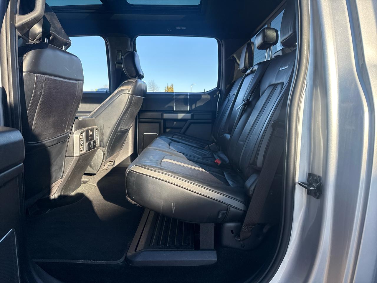 Ford F-350 SD Platinum Crew Cab 4WD 2019