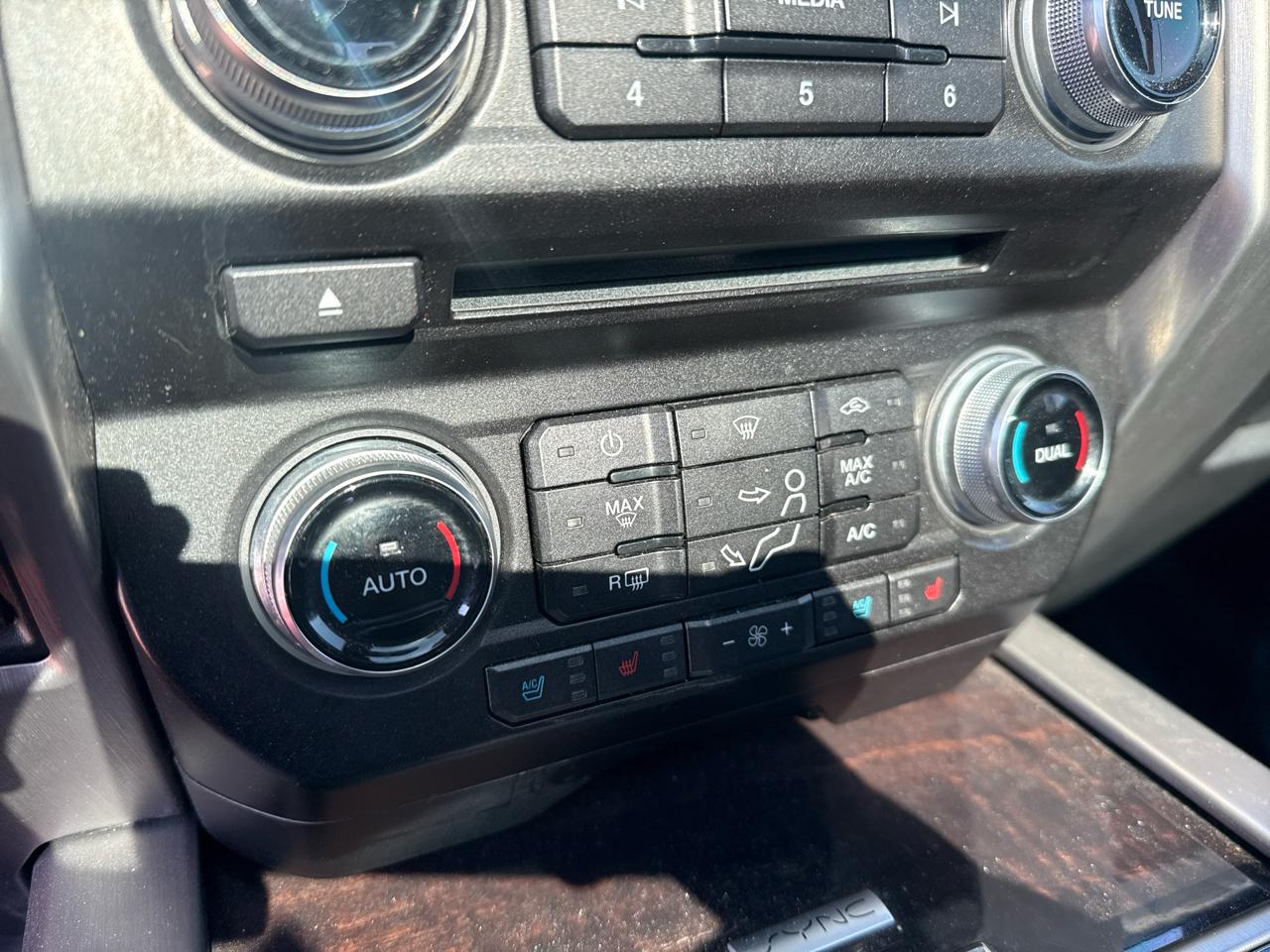 Ford F-350 SD King Ranch Crew Cab 4WD 2017