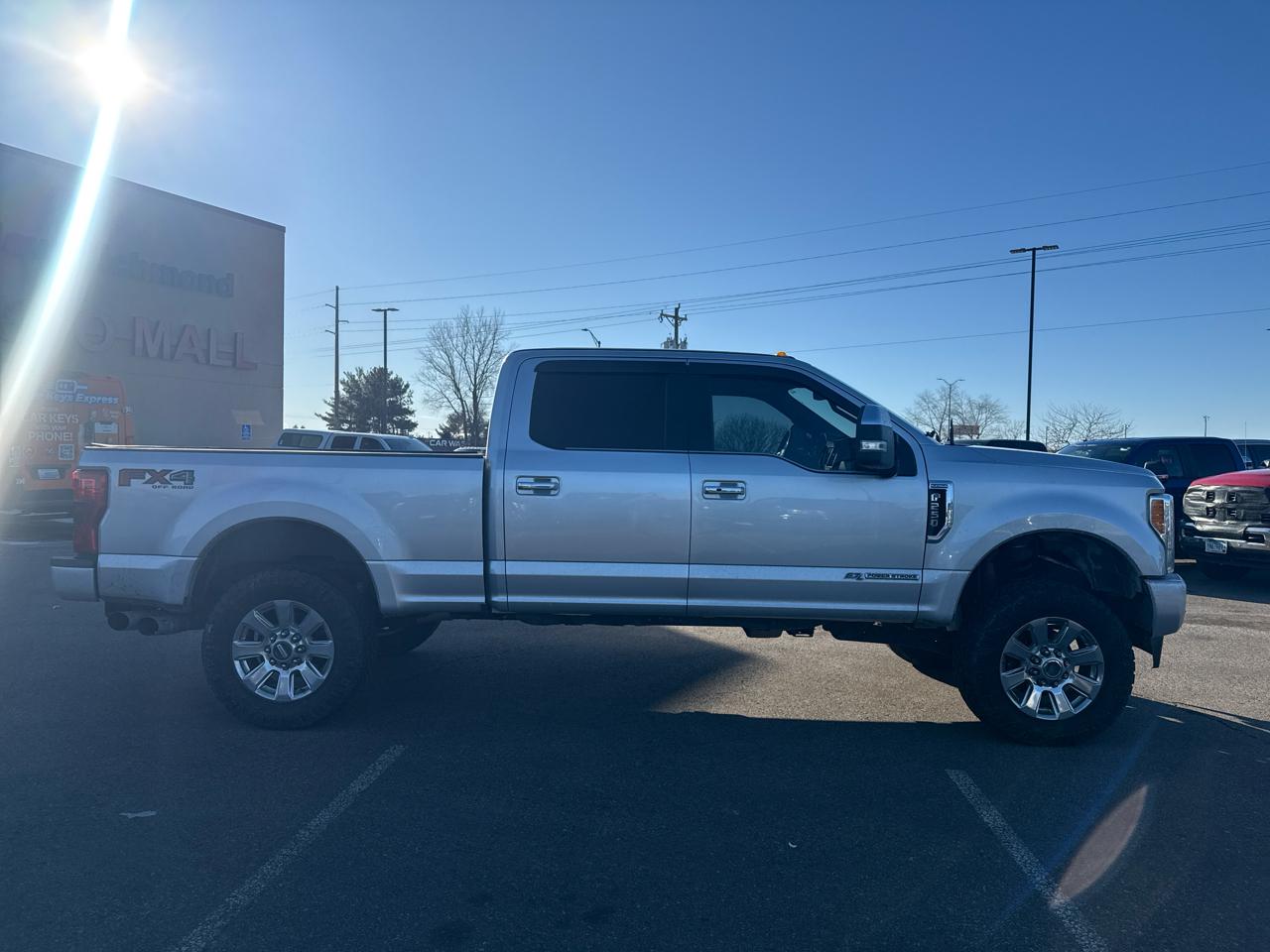 Ford F-250 SD Platinum Crew Cab 4WD 2017