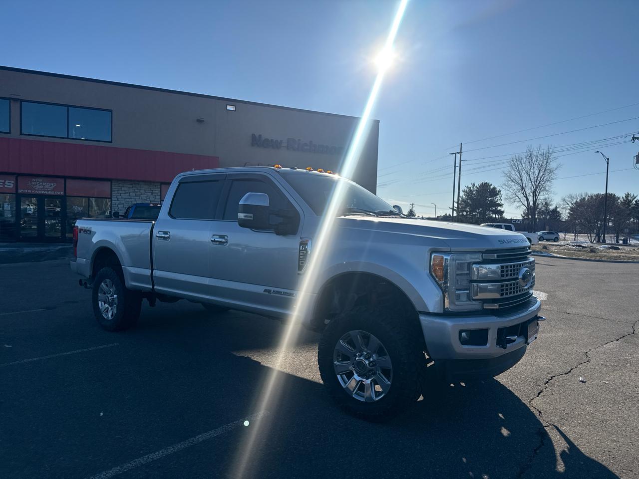 Ford F-250 SD Platinum Crew Cab 4WD 2017