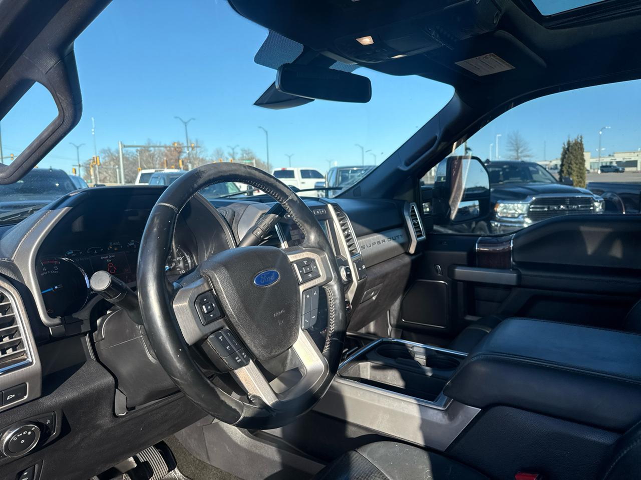 Ford F-250 SD Platinum Crew Cab 4WD 2017