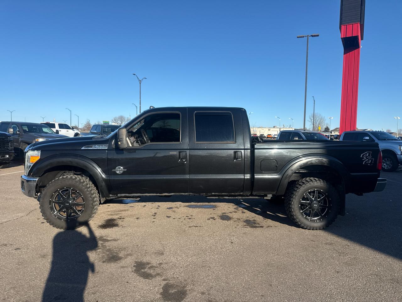 Ford F-350 SD Lariat Crew Cab 4WD 2011
