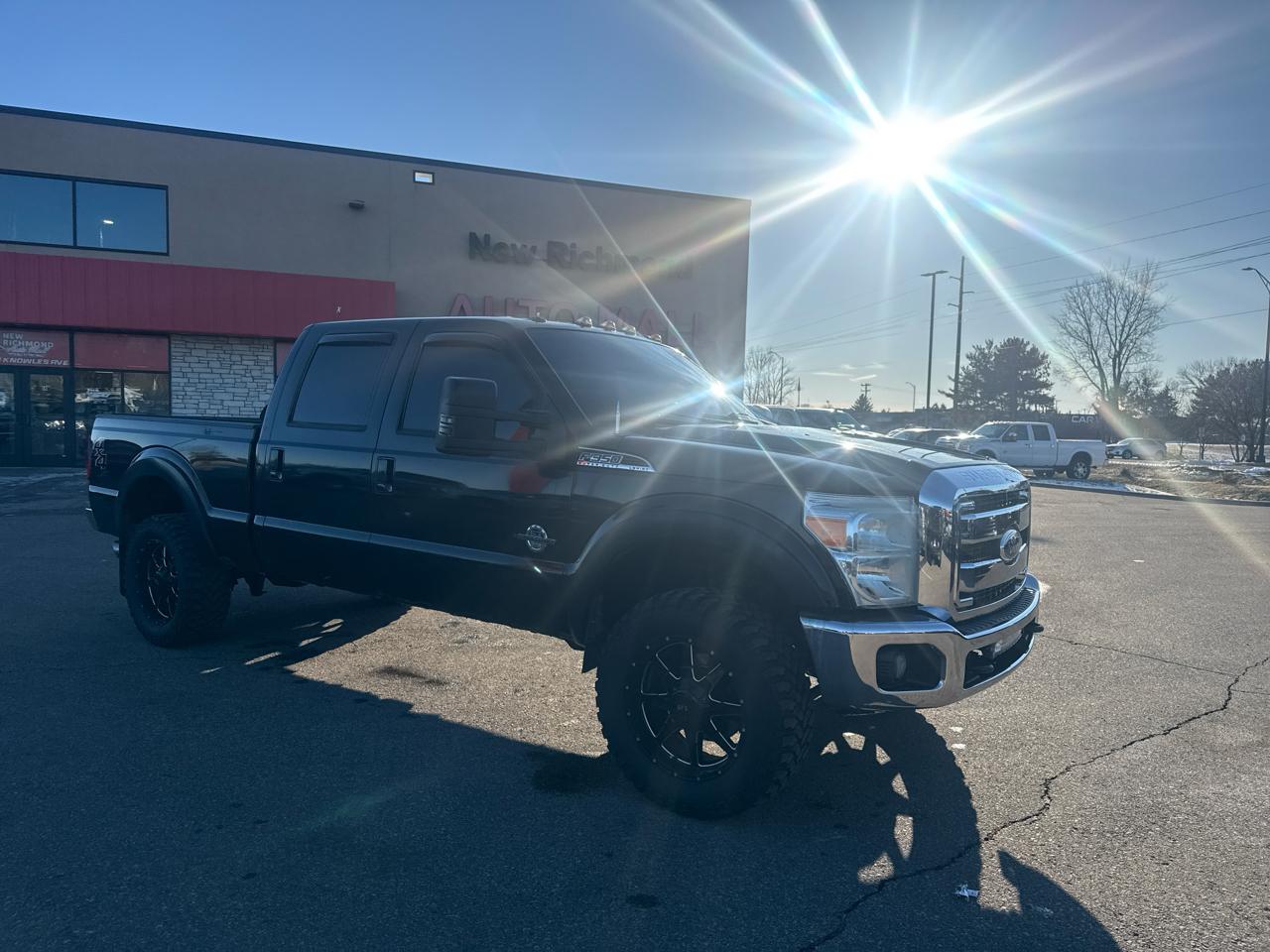 Ford F-350 SD Lariat Crew Cab 4WD 2011