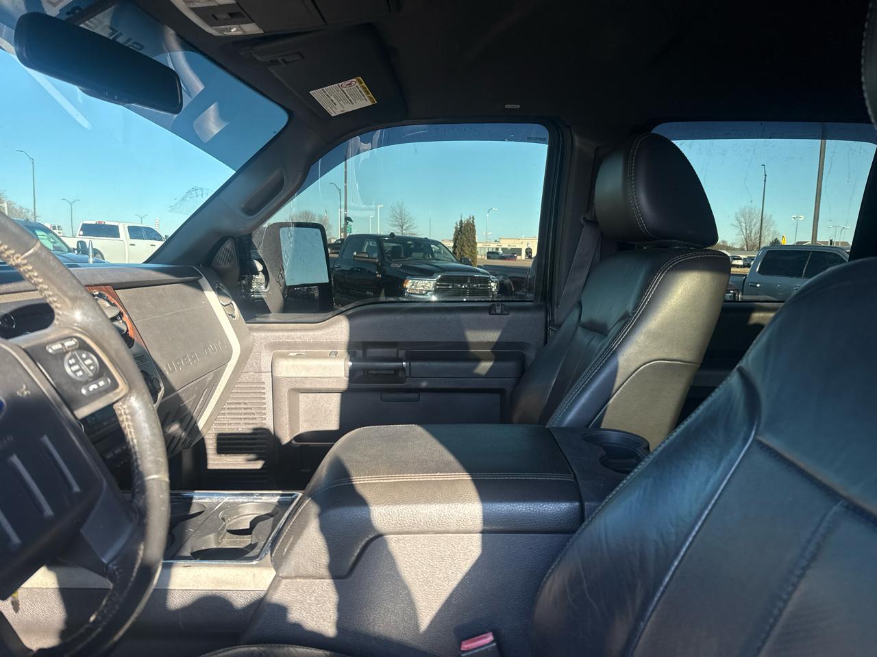 Ford F-350 SD Lariat Crew Cab 4WD 2011