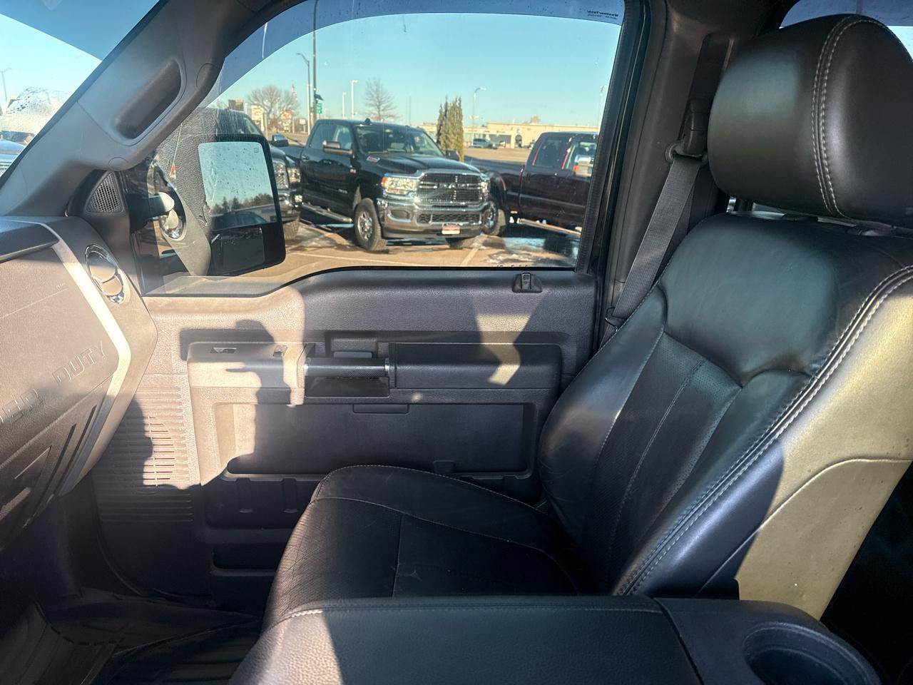 Ford F-350 SD Lariat Crew Cab 4WD 2011