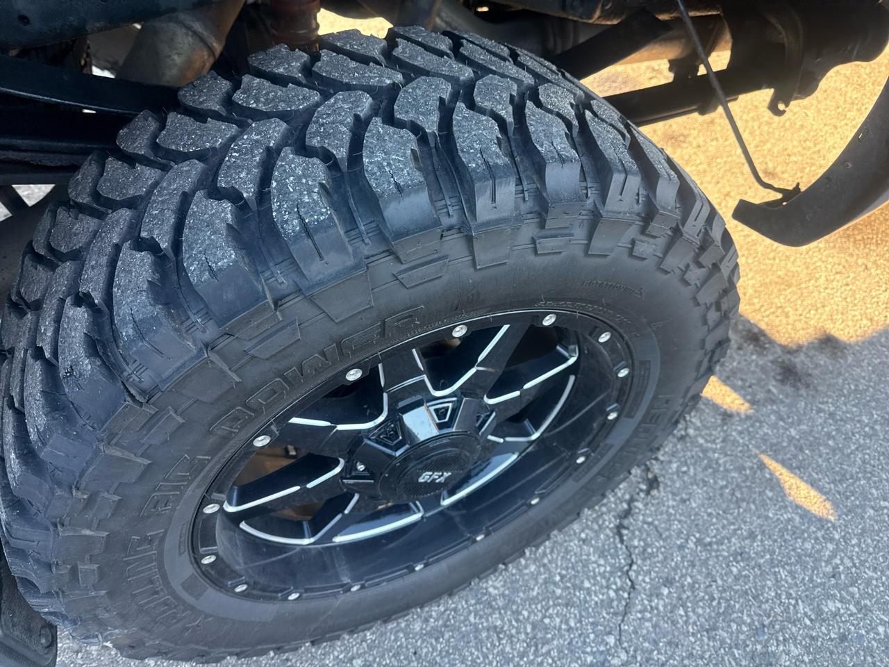 Ford F-350 SD Lariat Crew Cab 4WD 2011