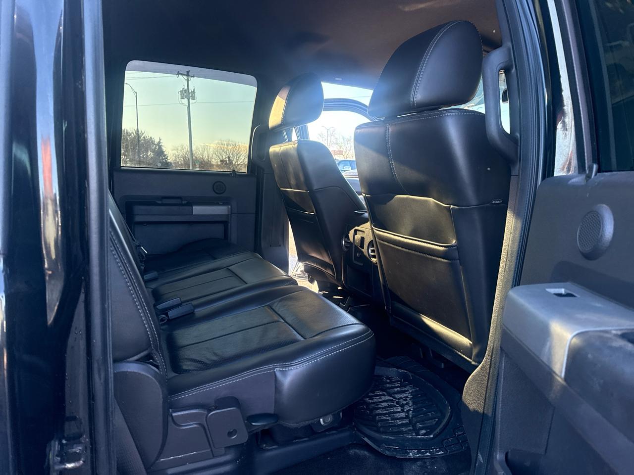 Ford F-350 SD Lariat Crew Cab 4WD 2011