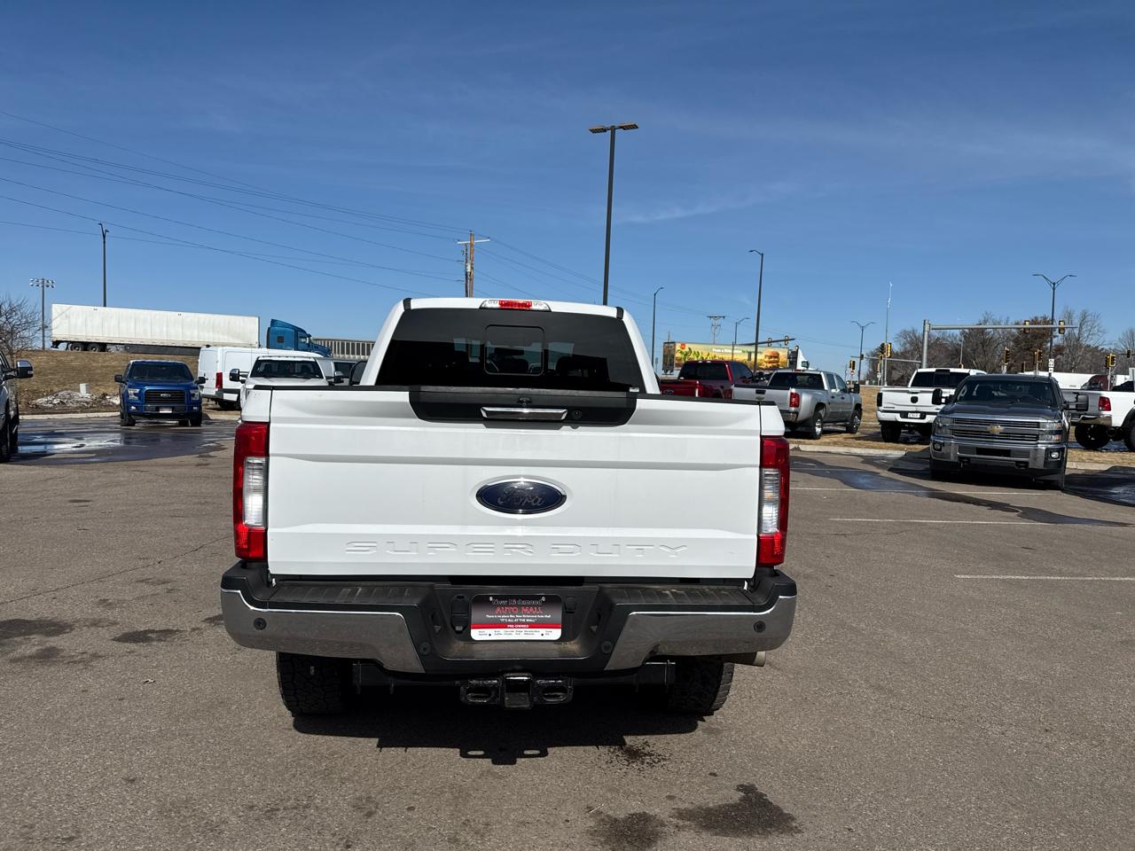 Ford F-350 SD Lariat Crew Cab 4WD 2017