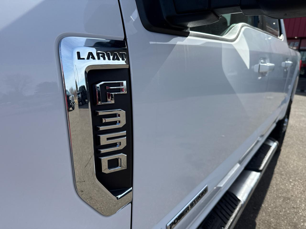 Ford F-350 SD Lariat Crew Cab 4WD 2017