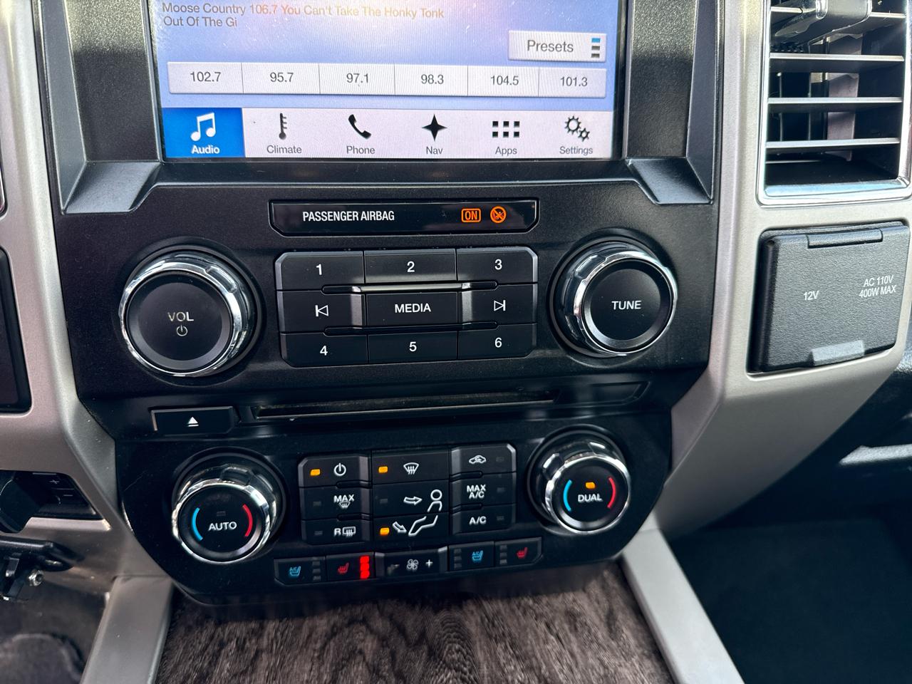 Ford F-350 SD Lariat Crew Cab 4WD 2017