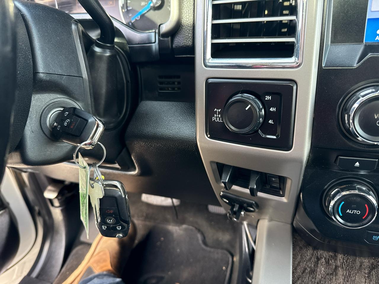 Ford F-350 SD Lariat Crew Cab 4WD 2017