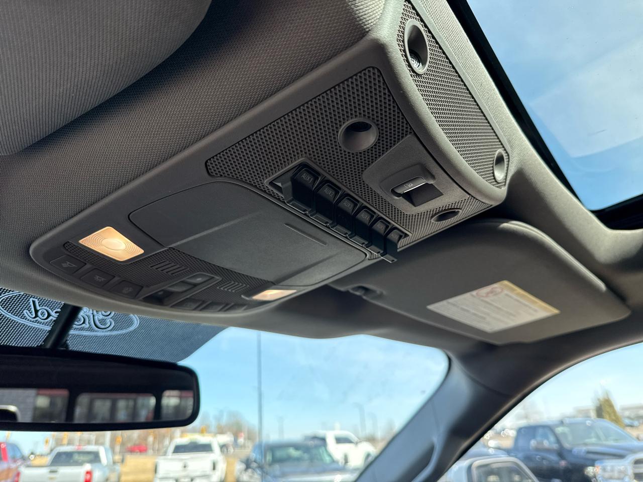 Ford F-350 SD Lariat Crew Cab 4WD 2017