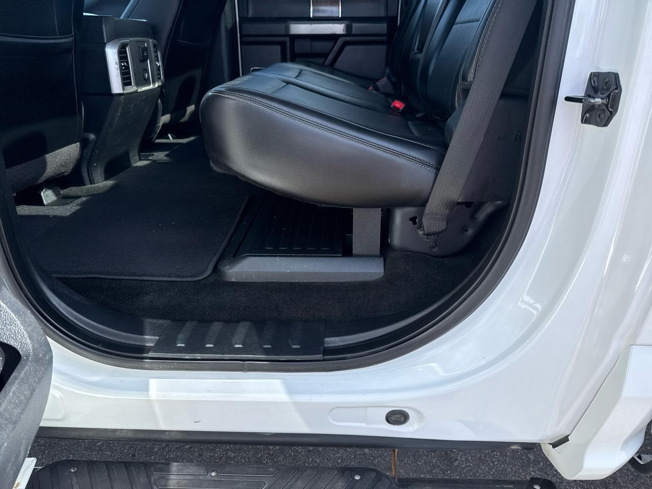 Ford F-350 SD Lariat Crew Cab 4WD 2017