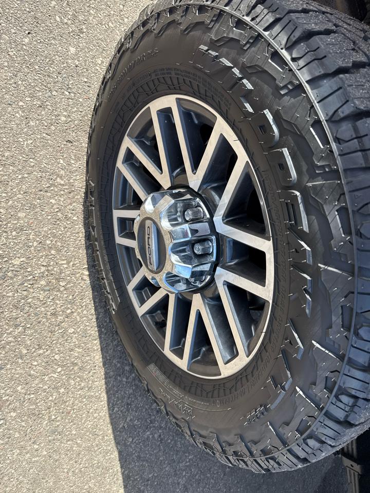 Ford F-350 SD Lariat Crew Cab 4WD 2017