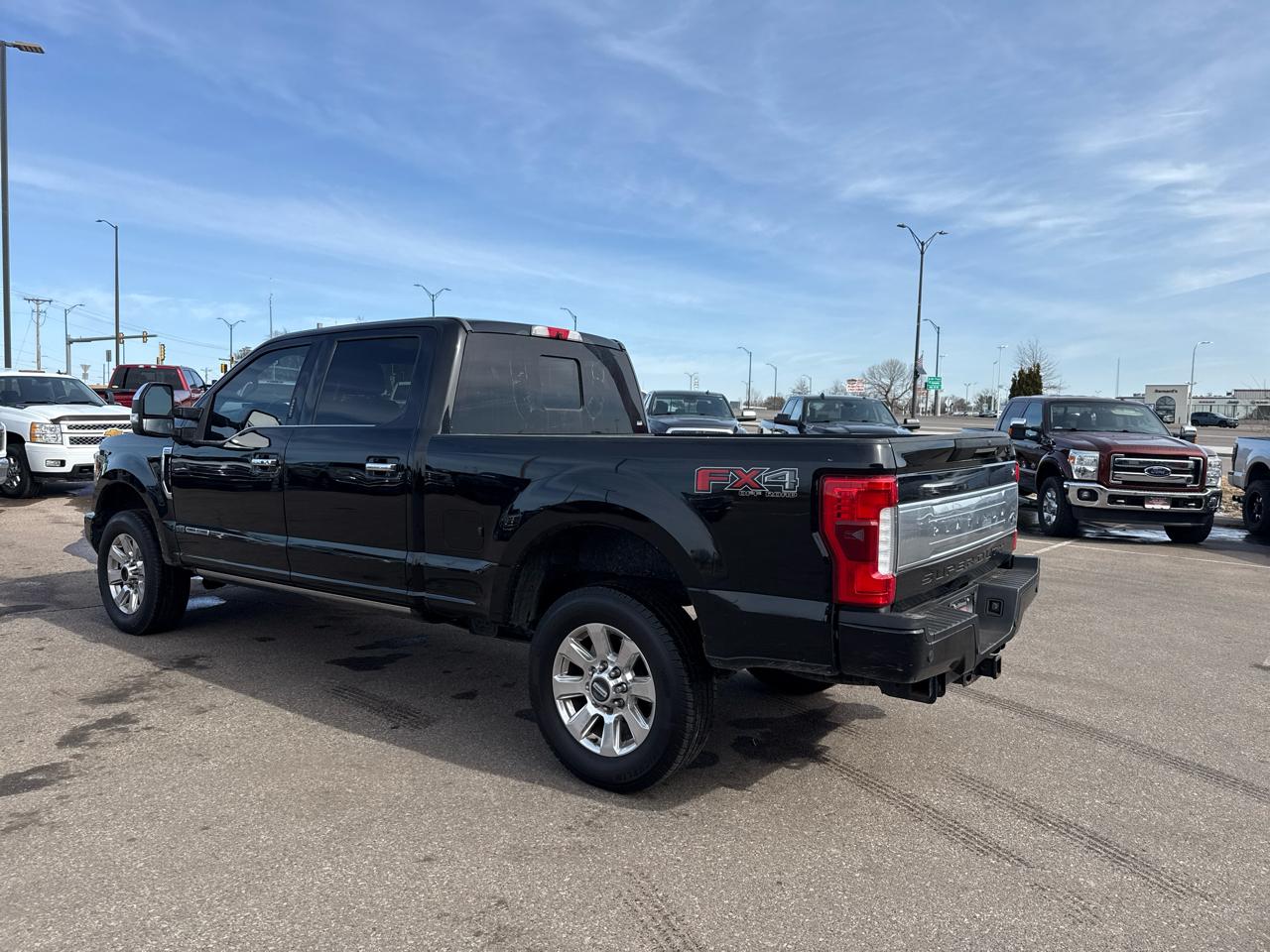 Ford F-250 SD Platinum Crew Cab 4WD 2018