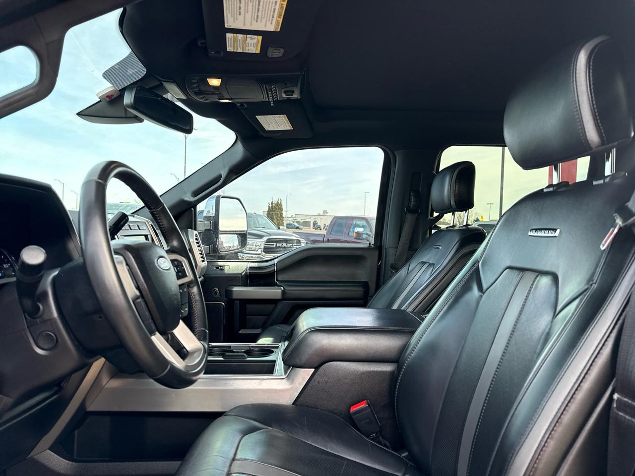 Ford F-250 SD Platinum Crew Cab 4WD 2018