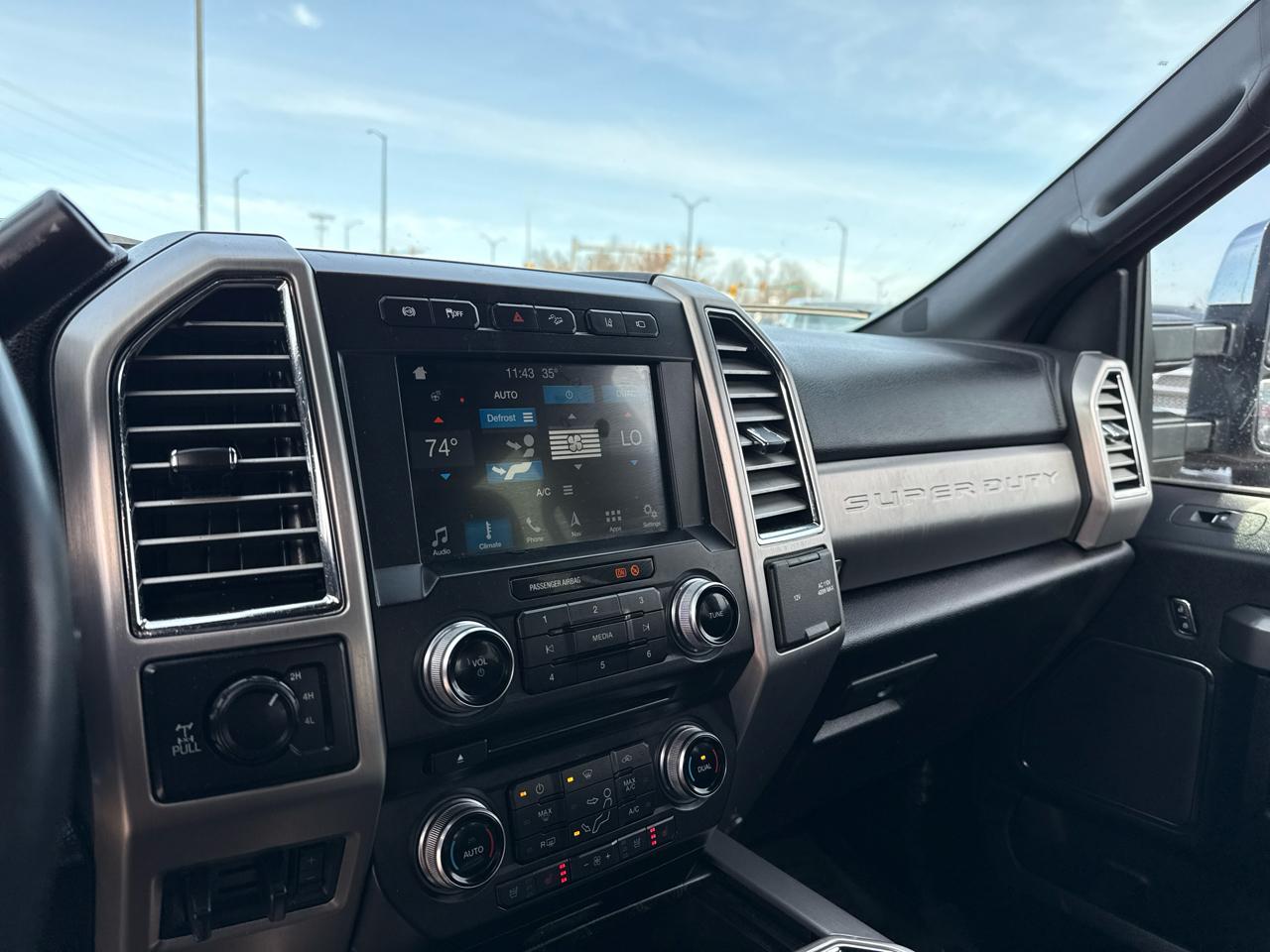 Ford F-250 SD Platinum Crew Cab 4WD 2018