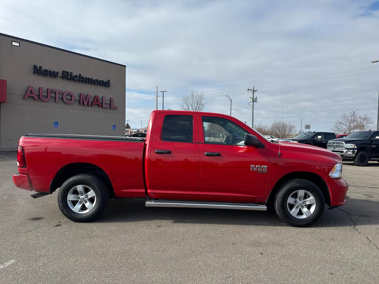 RAM 1500 Classic Tradesman Quad Cab 4WD 2019