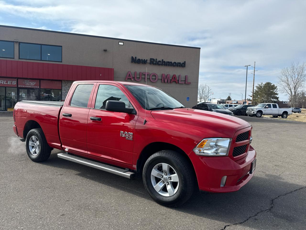RAM 1500 Classic Tradesman Quad Cab 4WD 2019
