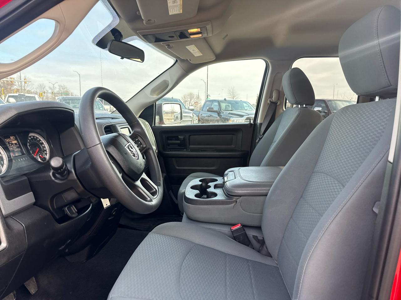 RAM 1500 Classic Tradesman Quad Cab 4WD 2019
