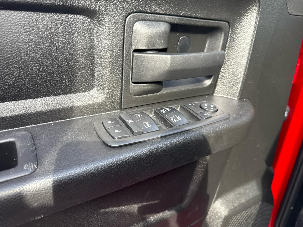 RAM 1500 Classic Tradesman Quad Cab 4WD 2019