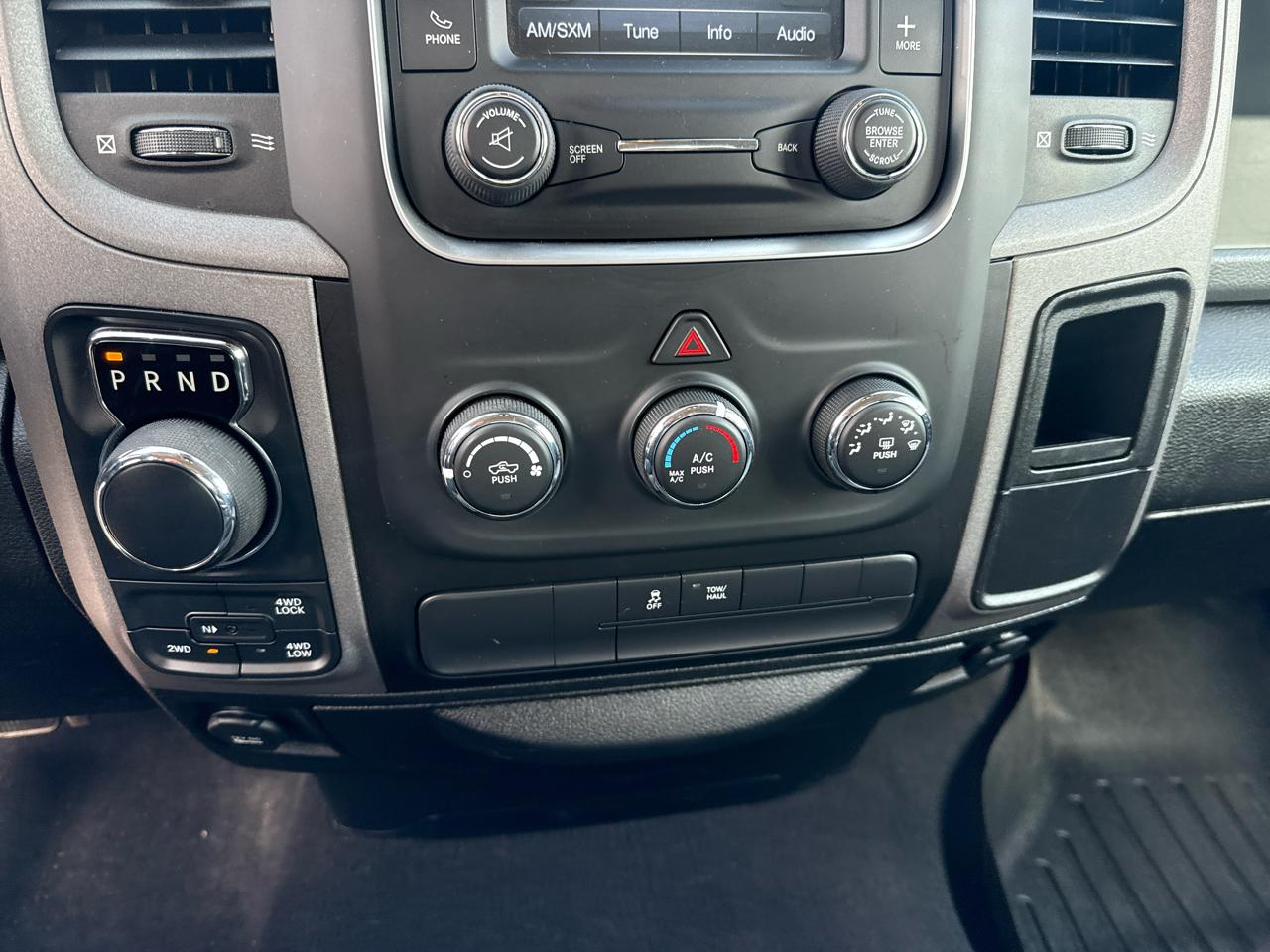 RAM 1500 Classic Tradesman Quad Cab 4WD 2019