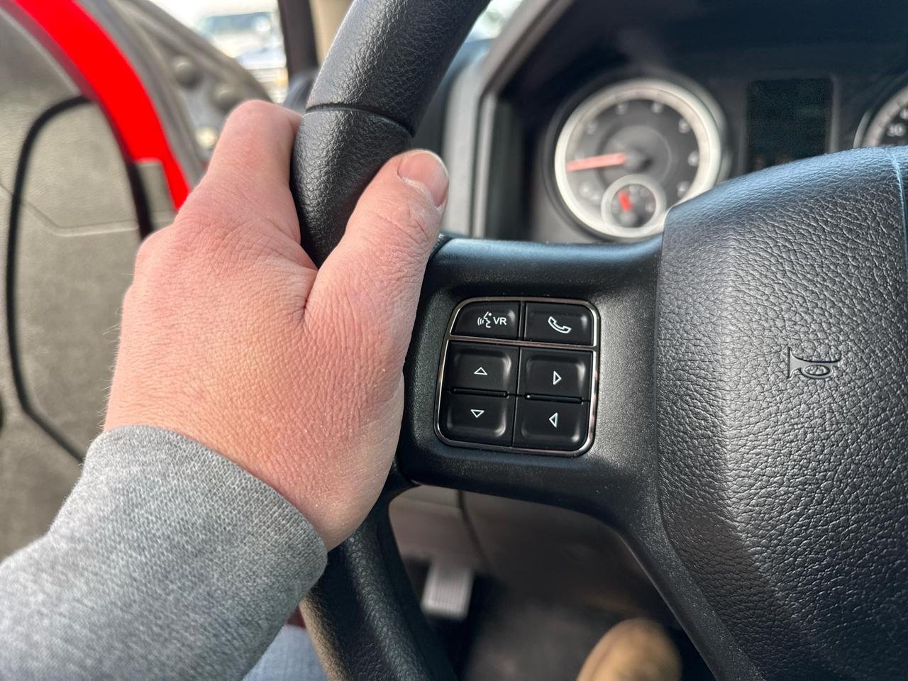 RAM 1500 Classic Tradesman Quad Cab 4WD 2019