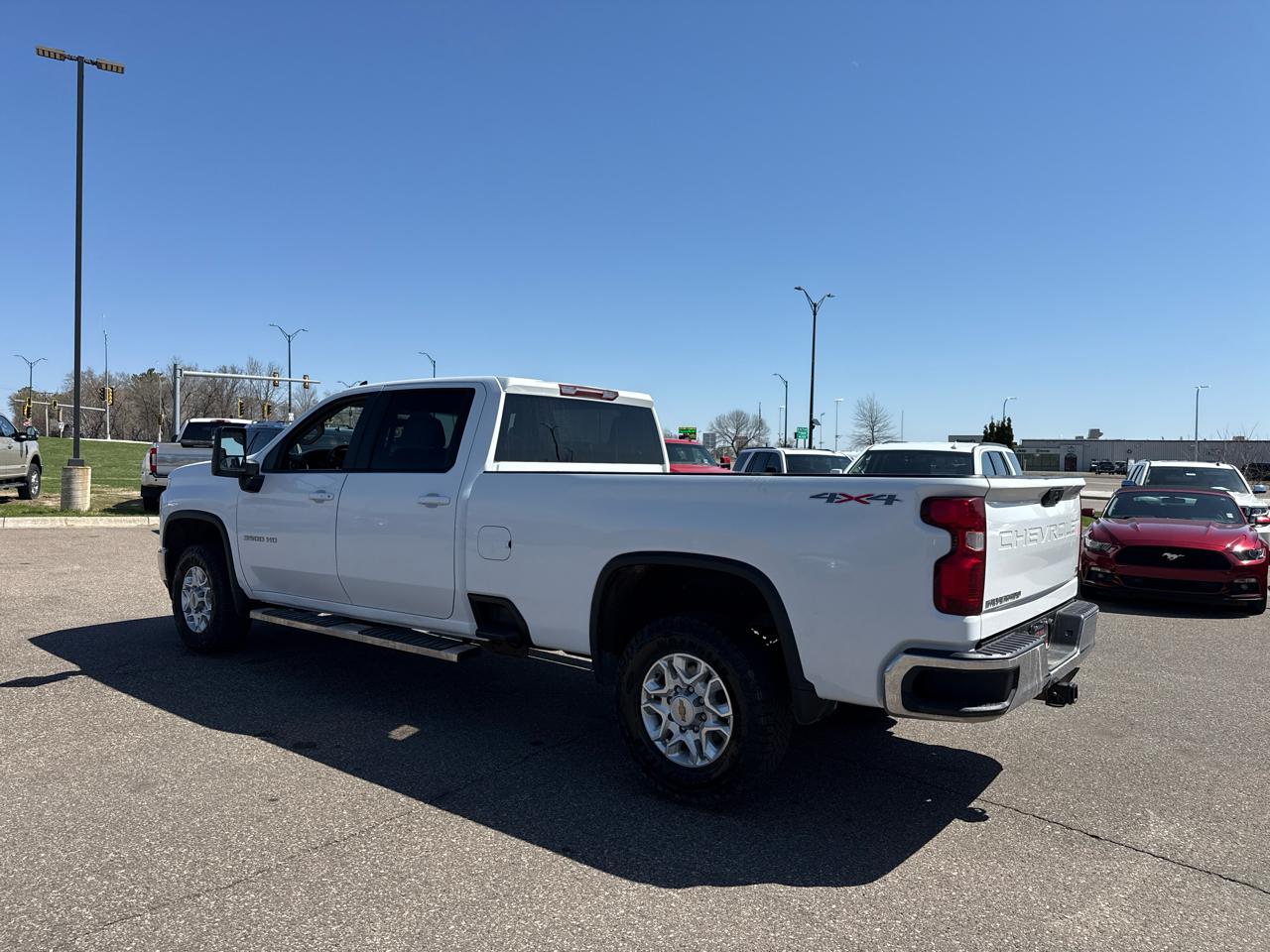 Chevrolet Silverado 3500HD LT Crew Cab 4WD 2022